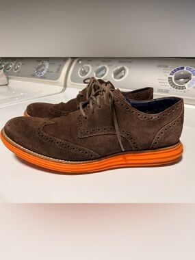 Cole Haan Lunargrand Mens 9.5M Oxford Derby Brown Suede Shoes w/Orange Soles